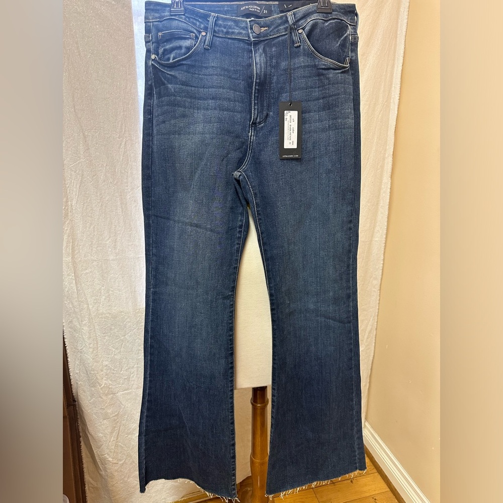 Just Black dark denim jeans size 31 NWT
